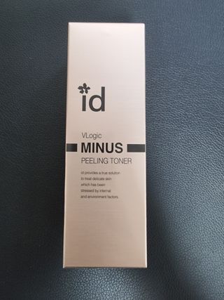 아이디플라코스메틱 아이디 브이로직 마이너스 필링 토너 110ml — 5점을 준 리뷰어가 2022년 1월 올린 사용 사진