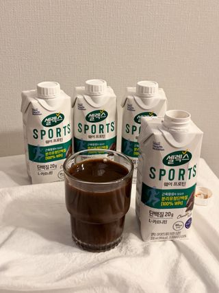 셀렉스스포츠 셀렉스 스포츠 드링크 초콜릿 _ 330ml x 12팩 — 5점을 준 리뷰어가 2021년 10월 올린 사용 사진