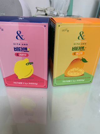비타앤C 레몬맛, 망고맛 — 5점을 준 리뷰어가 2021년 6월 올린 사용 사진
