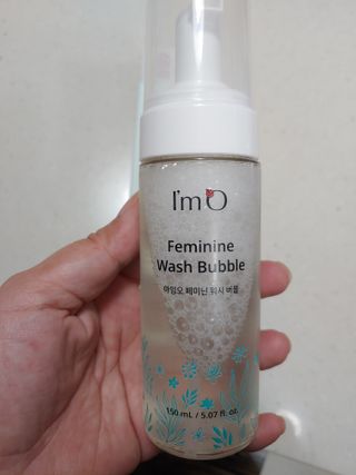 아임오 페미닌워시 150ML + 페미닌티슈6입 + 아임오스티커 + 쿠폰북 — 5점을 준 리뷰어가 2021년 10월 올린 사용 사진