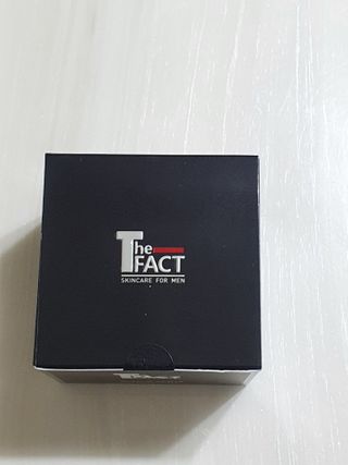 The Fact 더 팩트 내추럴 에스에프엔 에이틴 시니어 크림 — 4.5점을 준 리뷰어가 2021년 2월 올린 사용 사진