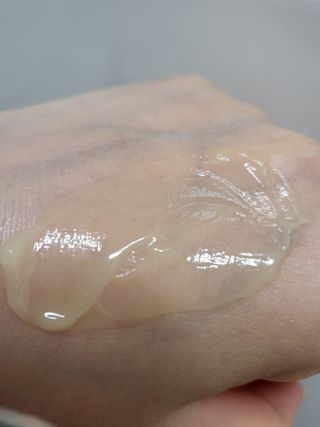 랑벨 비타 에너지 잡티 크림 75ml (피부 속 기미완화크림) — 5점을 준 리뷰어가 2022년 4월 올린 사용 사진