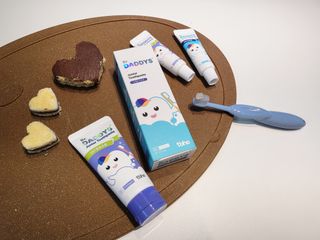 닥터데디스 안심불소 튼튼치약(청포도, 민트 중 택 1) 60g + 여행용 미니 치약 15g — 5점을 준 리뷰어가 2022년 8월 올린 사용 사진