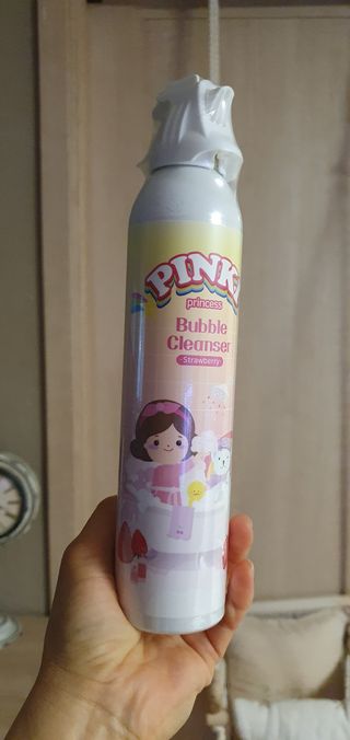 주식회사 권브라더스 [권브라더스] 목욕놀이 필수템, 핑키공주 유아버블클렌저 300ml 대용량 몽글몽글 구름 속 딸기향 — 5점을 준 리뷰어가 2022년 1월 올린 사용 사진