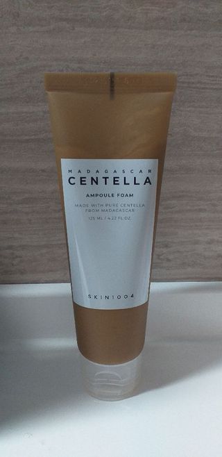 스킨1004 [SKIN1004] 마다가스카르 센텔라 앰플 폼 125ml — 4점을 준 리뷰어가 2024년 8월 올린 사용 사진