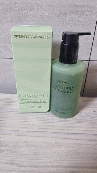 프리마인 메이크업과 들뜨는 각질까지 한방에 깐달걀로! 순하기까지한 셀베이스 그린티클렌저(200ml) — 5점을 준 리뷰어가 2023년 5월 올린 사용 사진
