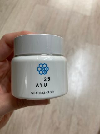 AYU25[아유트웬티파이브]다마스크로즈워터 베이스 천연 수분 촉촉 크림 — 5점을 준 리뷰어가 2021년 4월 올린 사용 사진