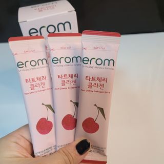 이롬 erom 타트체리 콜라겐 — 4.5점을 준 리뷰어가 2021년 3월 올린 사용 사진