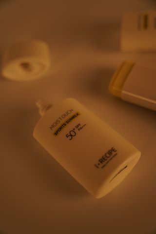 아이레시피 라이트터치 선스틱 15g (SPF50+, PA++++) — 4.5점을 준 리뷰어가 2023년 2월 올린 사용 사진