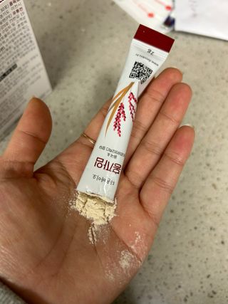 하루 1포로 콜레스테롤, 유산균, 고역가 소화효소까지 한번에 섭취! 다온바이오 홍자임 1개월분(30포) — 5점을 준 리뷰어가 2022년 12월 올린 사용 사진