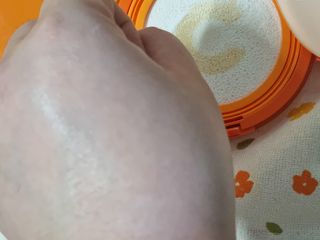 광동생활건강 MF[광동] 비타500✨주름개선·미백·SPF50+🌞퍼펙트쉴드 빅 선쿠션 본품 — 5점을 준 리뷰어가 2024년 5월 올린 사용 사진