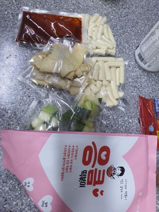 응큼떡볶이 — 4점을 준 리뷰어가 2021년 3월 올린 사용 사진