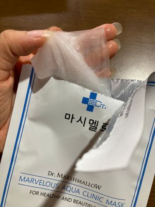 닥터마시멜로 닥터마스멜로 마블러스 아쿠아 클리닉 마스크 — 5점을 준 리뷰어가 2021년 6월 올린 사용 사진