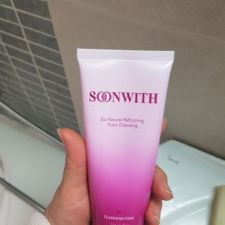 SOONWITH 바이오 내추럴 리프레싱 폼클렌징 — 5점을 준 리뷰어가 2021년 3월 올린 사용 사진