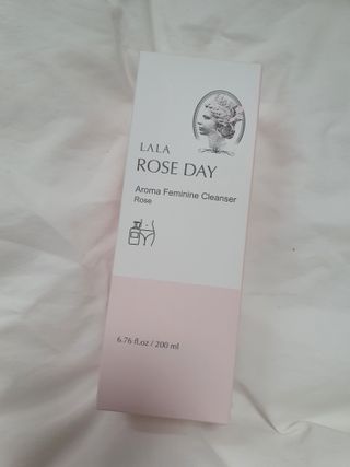 라라로즈데이 시즌2 여성청결제 200ml 아로마 페미민 클렌저, 독일더마인증 — 5점을 준 리뷰어가 2021년 9월 올린 사용 사진