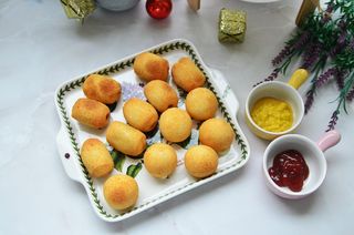Dog&Ball 독앤볼 [Dog&Ball] 미니찹쌀볼도그 찹쌀치즈볼 — 5점을 준 리뷰어가 2021년 12월 올린 사용 사진