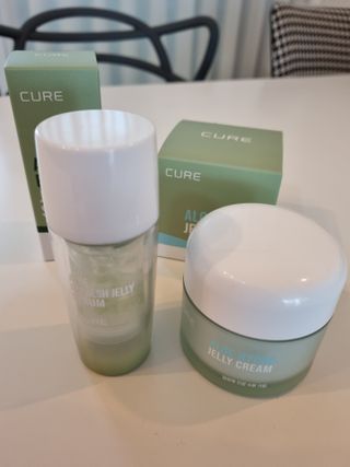 김정문알로에 큐어 큐어 알로에 리프레쉬 젤리 세럼, 큐어 알로에 하이드로 젤리 크림 — 5점을 준 리뷰어가 2021년 4월 올린 사용 사진
