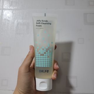 닥터에프파이브 젤리스크럽 소프트 클렌징폼 120ml — 5점을 준 리뷰어가 2022년 6월 올린 사용 사진