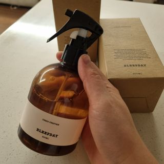 블립 [쿠팡]실내 섬유 화장실 차량용 드레스퍼퓸 섬유향수 베개 냄새 탈취제 1+1 — 5점을 준 리뷰어가 2024년 12월 올린 사용 사진