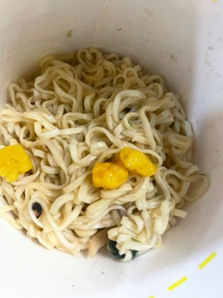 NISSIN 닛신 컵누들  4종 - 씨푸드오리지날, 씨푸드 스파이시, 씨푸드 커리, 씨푸드 XO소스 — 5점을 준 리뷰어가 2023년 1월 올린 사용 사진