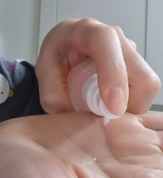 산다화 더블 이펙트 안티 링클 세럼 50ml — 5점을 준 리뷰어가 2023년 2월 올린 사용 사진