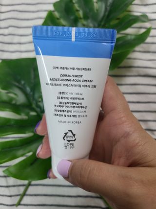 더마포레스트 모이스처라이징 아쿠아크림 / 수분크림 히알루론산 펩타이드 보습 미백 주름개선 — 5점을 준 리뷰어가 2021년 7월 올린 사용 사진