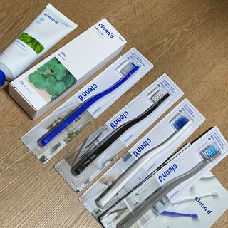 주식회사 클린디 [클린디] 고기능성 칫솔 세트_기능모/탄력모/미세모/초극세모 — 4점을 준 리뷰어가 2022년 3월 올린 사용 사진