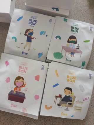 [블루 본 아이노우] 유아용 컬러마스크 40 PCS SET 2중 택 1 — 5점을 준 리뷰어가 2021년 5월 올린 사용 사진