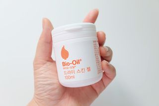 바이오오일 [바이오-오일] 드라이 스킨 젤 100ml — 5점을 준 리뷰어가 2021년 9월 올린 사용 사진