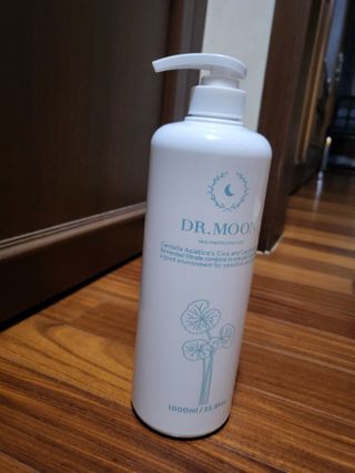 [닥터문] 센텔라 시카케어 화이트머스크 바디워시 1000ml — 5점을 준 리뷰어가 2023년 8월 올린 사용 사진
