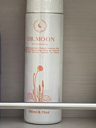 MF프리 [닥터문] 유산균 락토케어 질경초 여성청결제 200ml (폼타입) — 5점을 준 리뷰어가 2022년 5월 올린 사용 사진