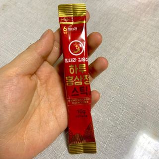 힘내라김홍삼 하루홍삼정스틱 10g x 10포 — 4점을 준 리뷰어가 2021년 4월 올린 사용 사진