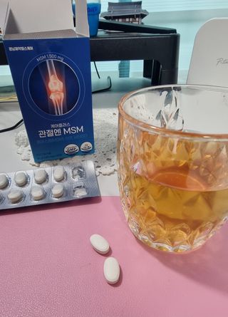 [경남제약헬스케어]케어플러스 관절엔 MSM 1000mg 60정/1개월분/관절/뼈/연골 영양/비타민D+아연/1일2정 — 5점을 준 리뷰어가 2024년 1월 올린 사용 사진