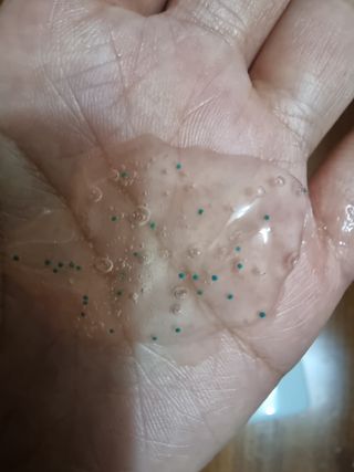 모두발라 마이크로 비타캡슐 탈모샴푸 — 5점을 준 리뷰어가 2022년 1월 올린 사용 사진