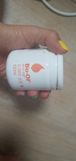 바이오오일 [바이오-오일] 드라이 스킨 젤 100ml — 5점을 준 리뷰어가 2021년 6월 올린 사용 사진