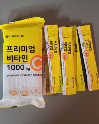 서울약사신협 프리미엄 비타민C 1,000mg_2.5g x 50포 — 5점을 준 리뷰어가 2021년 9월 올린 사용 사진