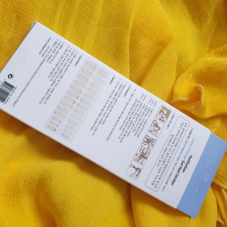 [네일가게] 햇빛에 닿으면 색이 변하는 신기한 햇살 반전 네일스티커_B — 5점을 준 리뷰어가 2021년 8월 올린 사용 사진