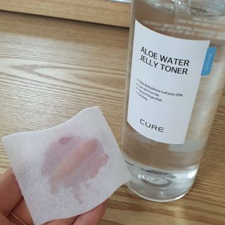 김정문알로에 큐어 큐어 알로에 워터 젤리 토너 500ml — 4점을 준 리뷰어가 2021년 4월 올린 사용 사진