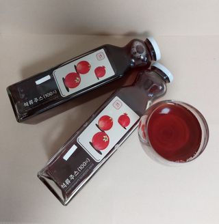 [바이윙클] 페르시아 유기농 석류 착즙주스 750ml 2병 + 선물박스 세트 — 5점을 준 리뷰어가 2022년 3월 올린 사용 사진