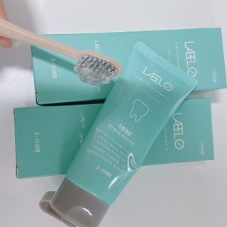 치과에서 쓰는 치약 _ 라벨제로 저불소 꼬마, 키즈, 유아, 베이비, 주니어 안전한 어린이치약 — 5점을 준 리뷰어가 2023년 1월 올린 사용 사진