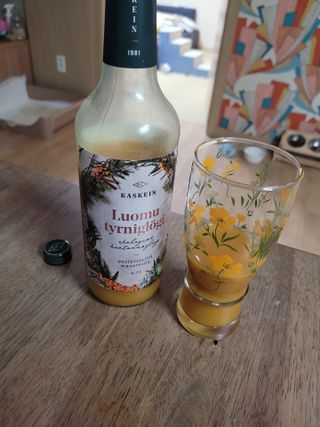 H365 [Kaskein Luomutyrniglögi] 핀란드 전통 무알콜 멀드와인 시벅톤 글로기 — 5점을 준 리뷰어가 2021년 4월 올린 사용 사진