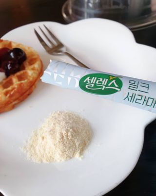 셀렉스스포츠 셀렉스 밀크세라마이드 저분자피쉬콜라겐 28포 X 1박스 — 5점을 준 리뷰어가 2021년 7월 올린 사용 사진