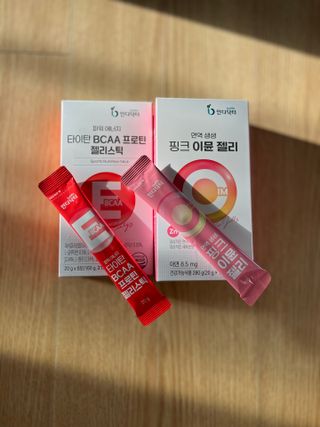 인디닥터 면역 생생 핑크 이뮨 젤리 + 타이탄 BCAA 프로틴 젤리스틱 — 3.5점을 준 리뷰어가 2022년 5월 올린 사용 사진