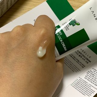 랑벨 랑바이오 블랙 시카 크림 50ml(블랙비 프로폴리스, 시카 4종, 판테놀 10 함유) — 4점을 준 리뷰어가 2022년 5월 올린 사용 사진