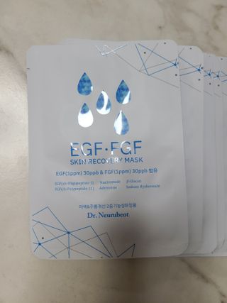 Dr.느루벗 느루벗 EGF FGF 스킨 리커버리 마스크 10장 — 5점을 준 리뷰어가 2021년 5월 올린 사용 사진