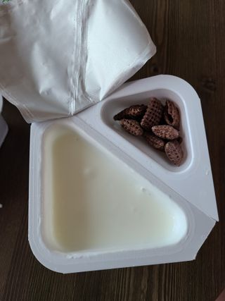 매일바이오 토핑요거트 — 5점을 준 리뷰어가 2021년 5월 올린 사용 사진