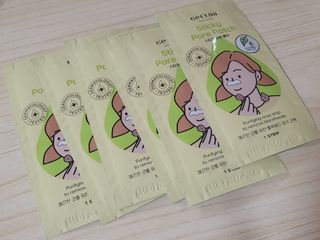 세뚜아(Cettua) 세뚜아 스티키 포어 패치 Cettua Sticky Pore Patch — 5점을 준 리뷰어가 2023년 9월 올린 사용 사진