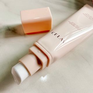프리마인 선크림만 바꿨을 뿐인데 매일 물 2L챙겨먹고 기초케어 완벽하게 한 물빛피부 완성,셀라브UV프로텍터 — 5점을 준 리뷰어가 2023년 6월 올린 사용 사진