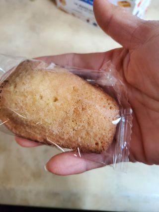 [메종콜리브리] 프랑스 마들렌 메종콜리브리 플레인 마들렌 2팩 — 5점을 준 리뷰어가 2022년 2월 올린 사용 사진