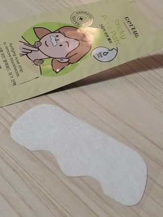 세뚜아(Cettua) 세뚜아 스티키 포어 패치 Cettua Sticky Pore Patch — 5점을 준 리뷰어가 2023년 9월 올린 사용 사진